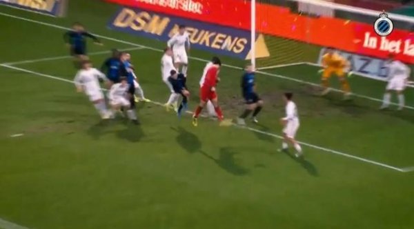 不光会守门!拉门斯后生欧冠曾头球绝平皇马，曼联球迷:要紧有救了