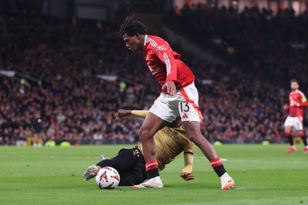 多古谈阿莫林343阵型：阵型自己不是中枢身分，3-4-3能动态更动