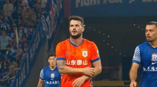 瓦神！瓦科贯穿7轮破门策动打入13球，含1次大四喜1次帽子戏法！