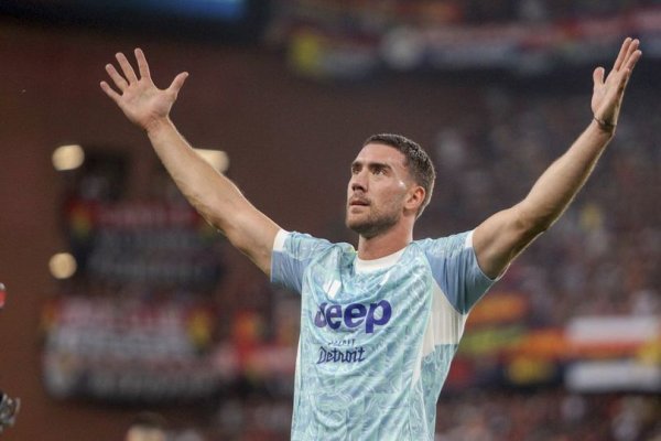 来岁免费签下杜桑·弗拉霍维奇? 外洋米兰不雅察免费转会的契机