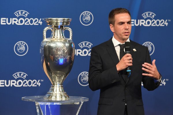 官方：拉姆将被授予联邦业绩勋章，犒赏其为组织欧洲杯的隆起孝敬