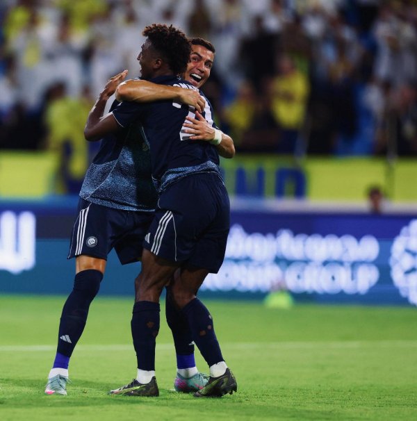 科曼：C罗曾打电话邀请我加盟，与他并肩宣战实属荣幸