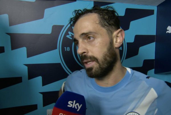 B席半场瞬采：咱们将争取拿下比赛，曼联比较上赛季超过显然