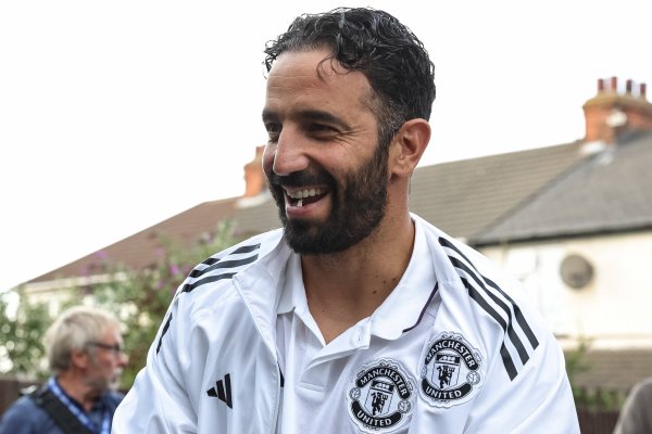 名记：曼联球员基本齐扶助阿莫林，但也承认或然没按他的策略扩充