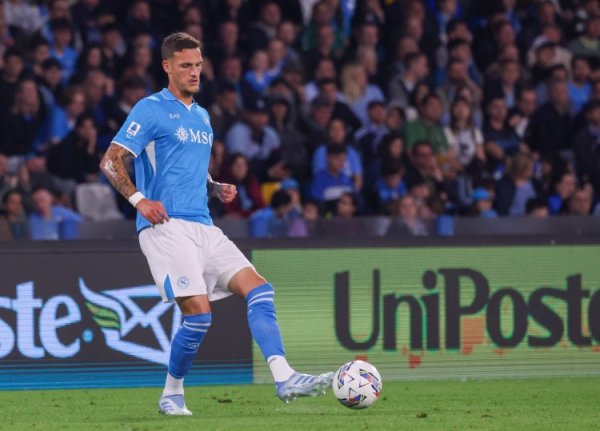 马林：皇马是宇宙最好俱乐部，在伯纳乌踢球总令东谈主欢叫并充满能源