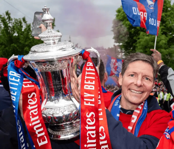 曼城加入争夺，他和利物浦提前说重逢？