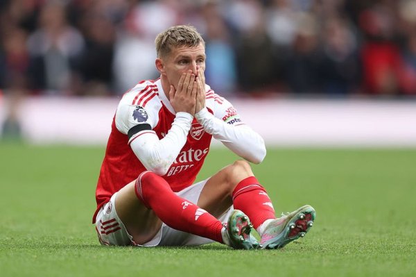 记者: 厄德高将进行伤情查验, 阿森纳牵记他膝盖严重亏本