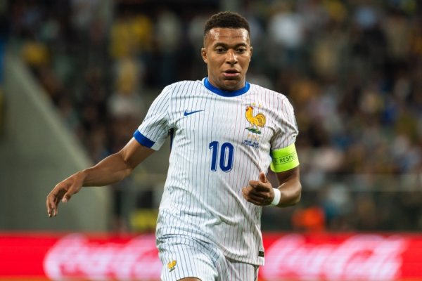 记者：姆巴佩再次缺席法国队探员，出战阿塞拜疆存疑