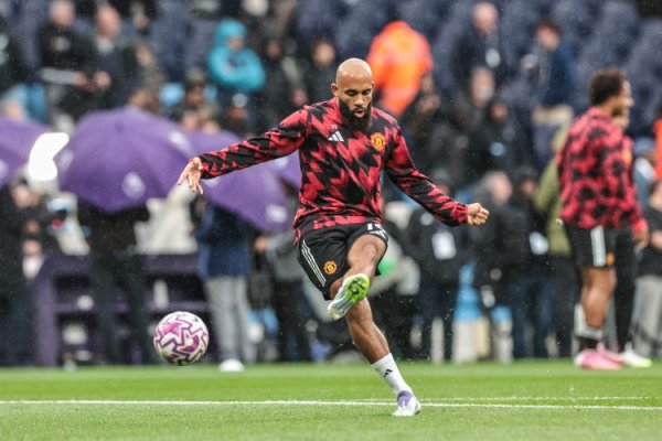 曼联德回身价更新：姆伯莫库尼亚升至7000万欧，B费降至4500万欧