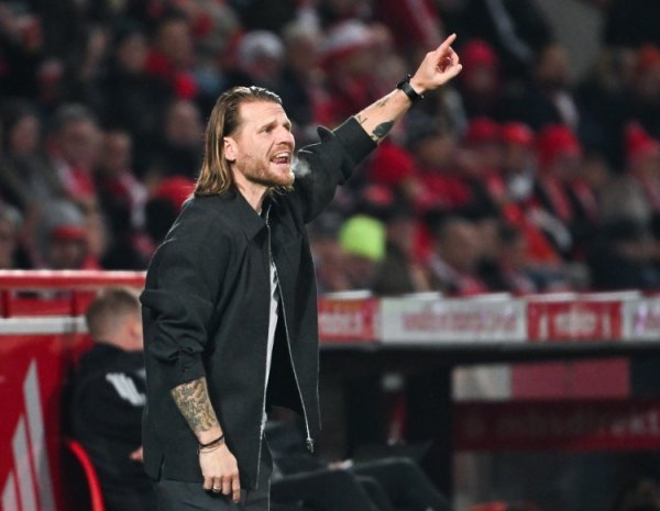 门兴主帅：少一东谈主作战超过80分钟，为球队展现的相貌感到无比自重