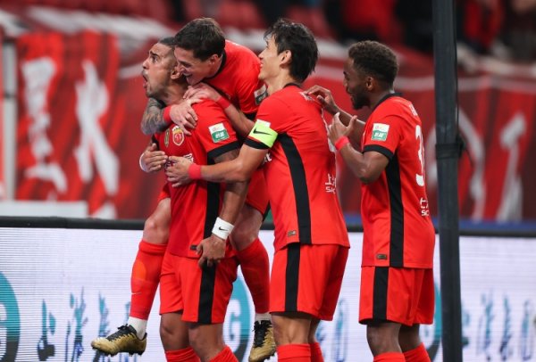 记者点评海港：上半场可打高分，缺蒋光太球队防患照旧作念得可以