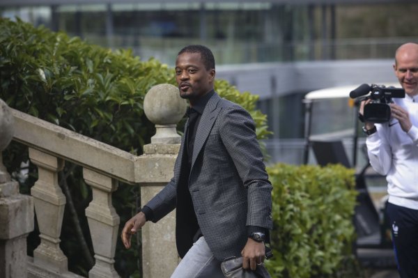 埃弗拉：我在莫耶斯本事曾以为我方踢得像屎 这一代球员嗅觉很软