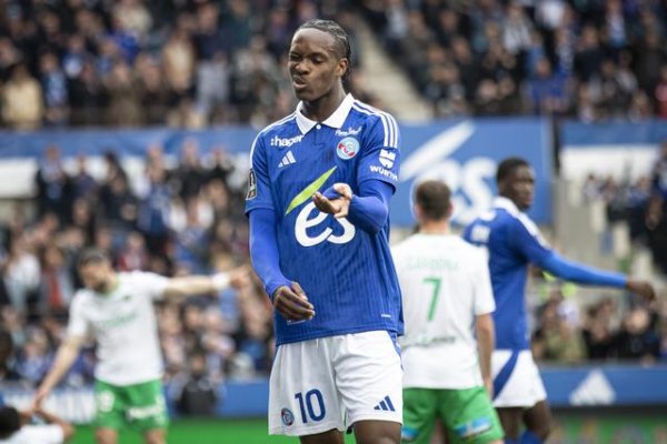 队报：埃梅加传射助斯特拉斯堡客胜，向膺惩他的顶点球迷吼怒