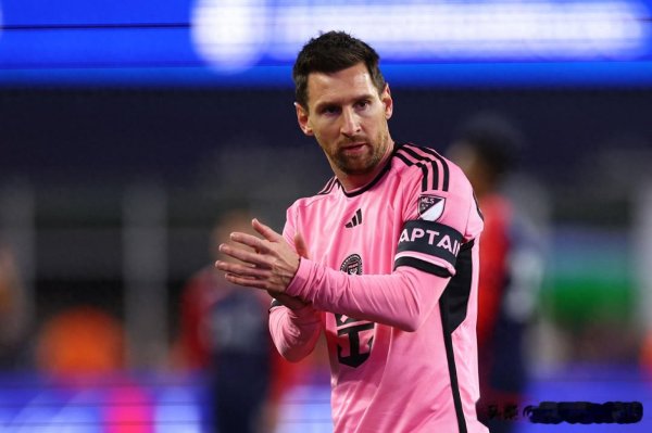 寰宇足坛只须有十佳球! 都会说像梅西!