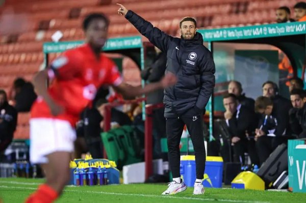 布莱顿6球大捷晋级，许尔策勒：这么的比赛能给你信心