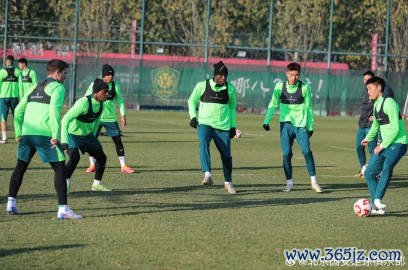 这两天气温着落荒谬显明 人人在负责使命的同期，也要作念好御寒哦