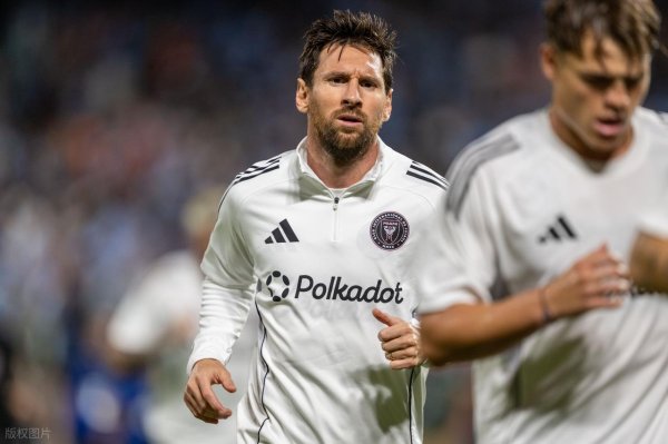 4-0, 38岁梅西精妙助攻+无敌双响炮+领跑弓手榜, 率队面临榜首