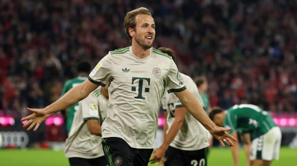 历史第1！惨酷拜仁德甲5连胜+轰22球创记载 开局轰8连胜9年来初次