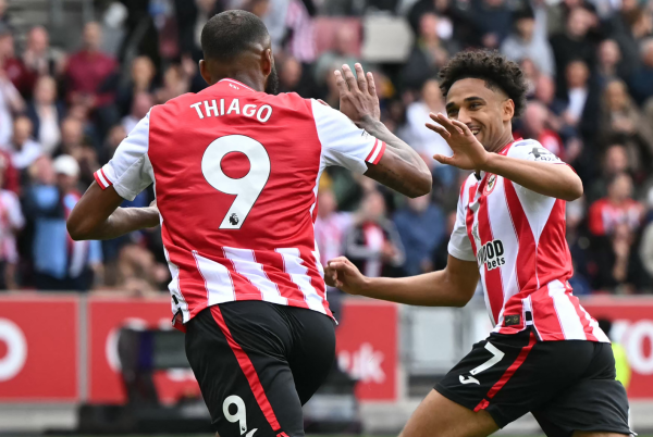 蒂亚戈战曼联全场数据：3次射门2粒进球，传球告捷率69.2%