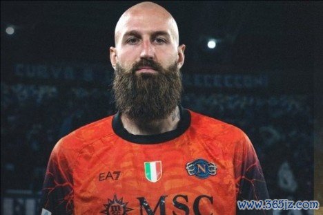 那不勒斯门将：我今天只需作念一次扑救，应向我身前的队友暗示道贺