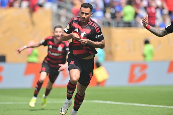 达尼洛：1月曾收到许多报价，但我念念的不是钱而是在弗拉门戈夺冠